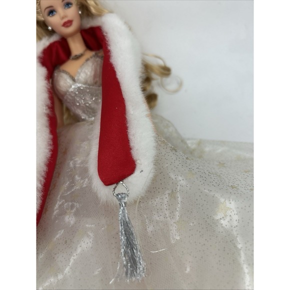2001 Barbie Holiday Celebration - Special Edition Doll No Shoes - Picture 4 of 8